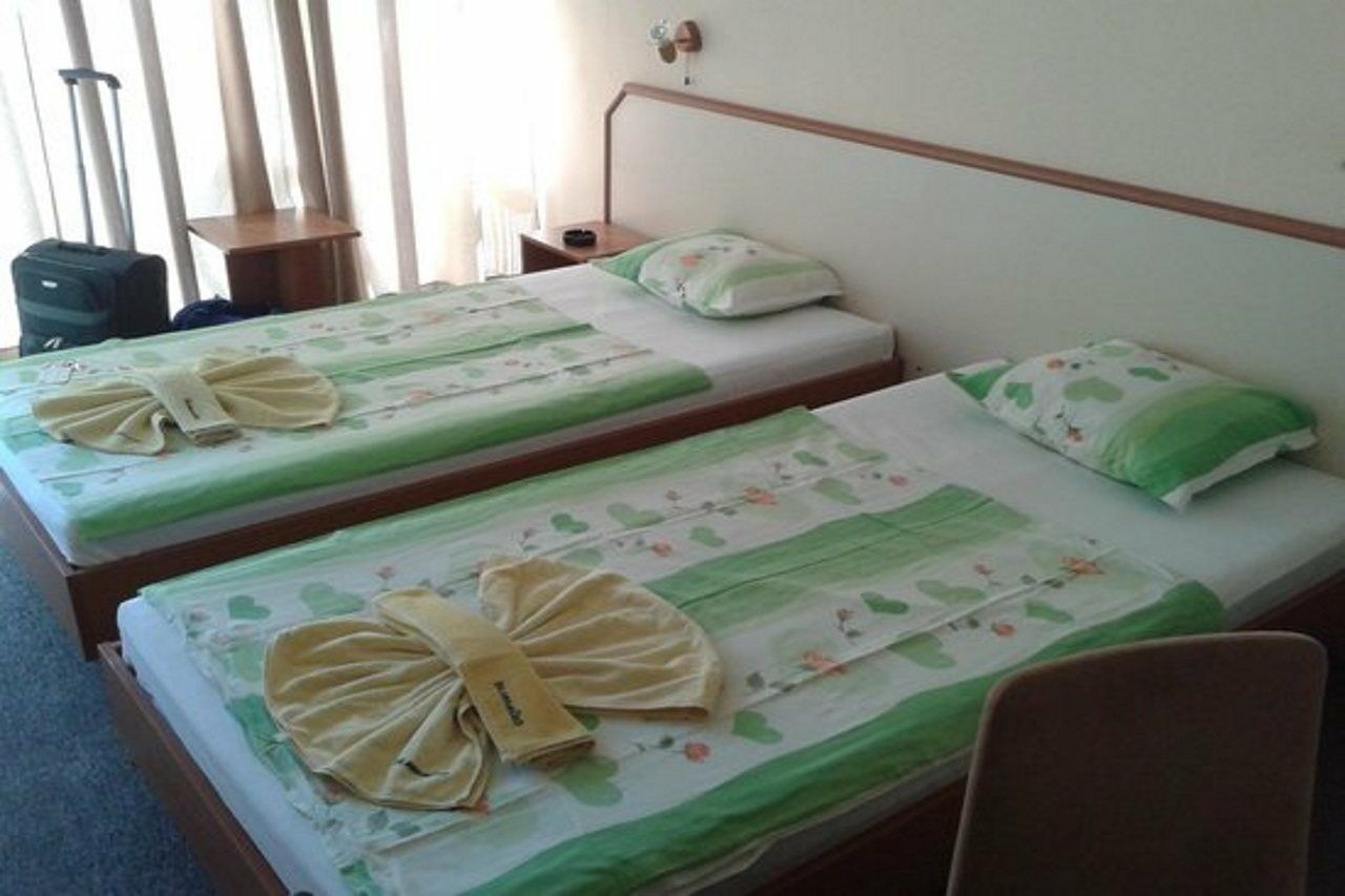 Balaton Hotel Sunny Beach Exterior foto